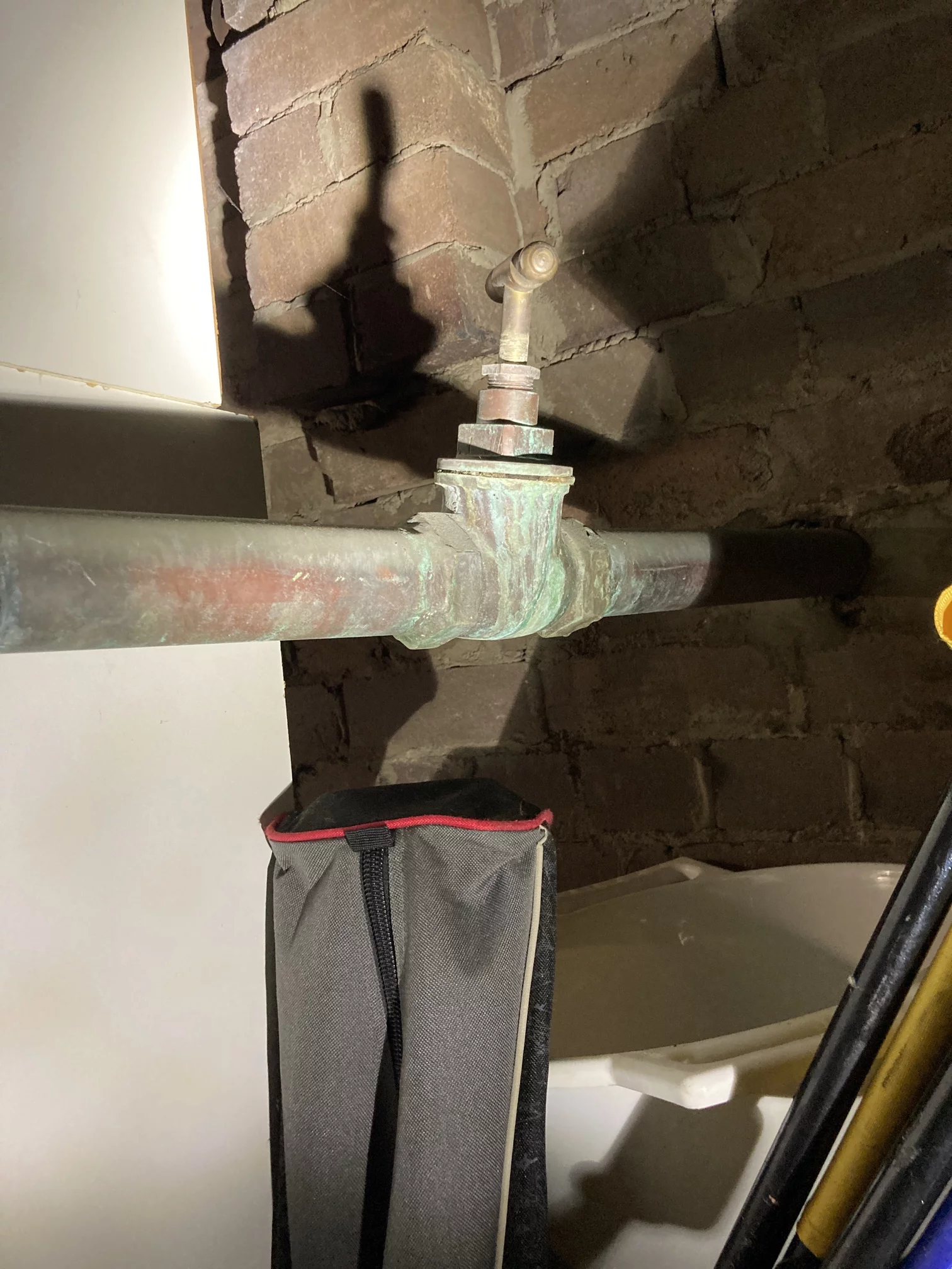 Double Bay Leaking Pipe