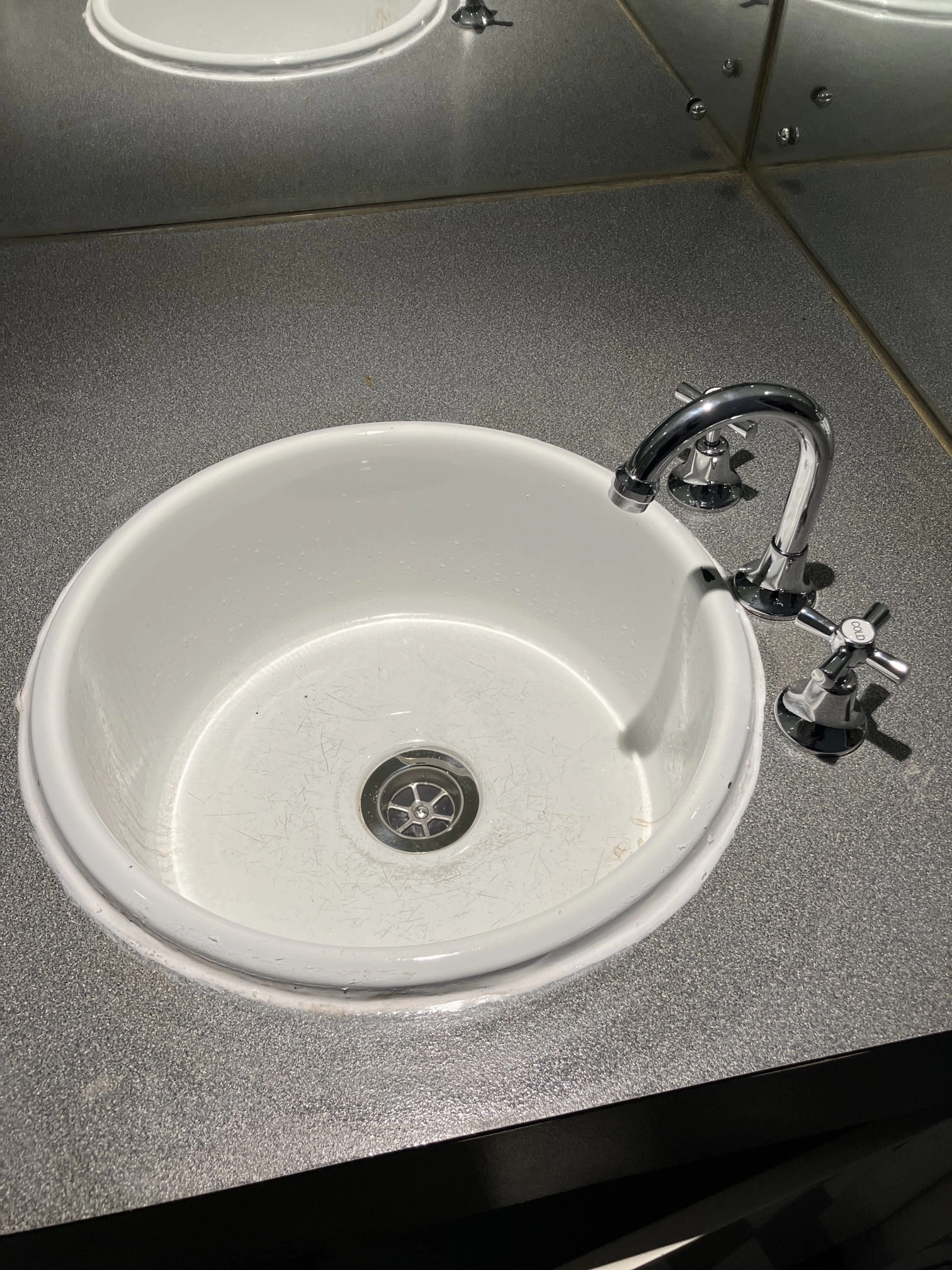 Double Bay Leaking Tap