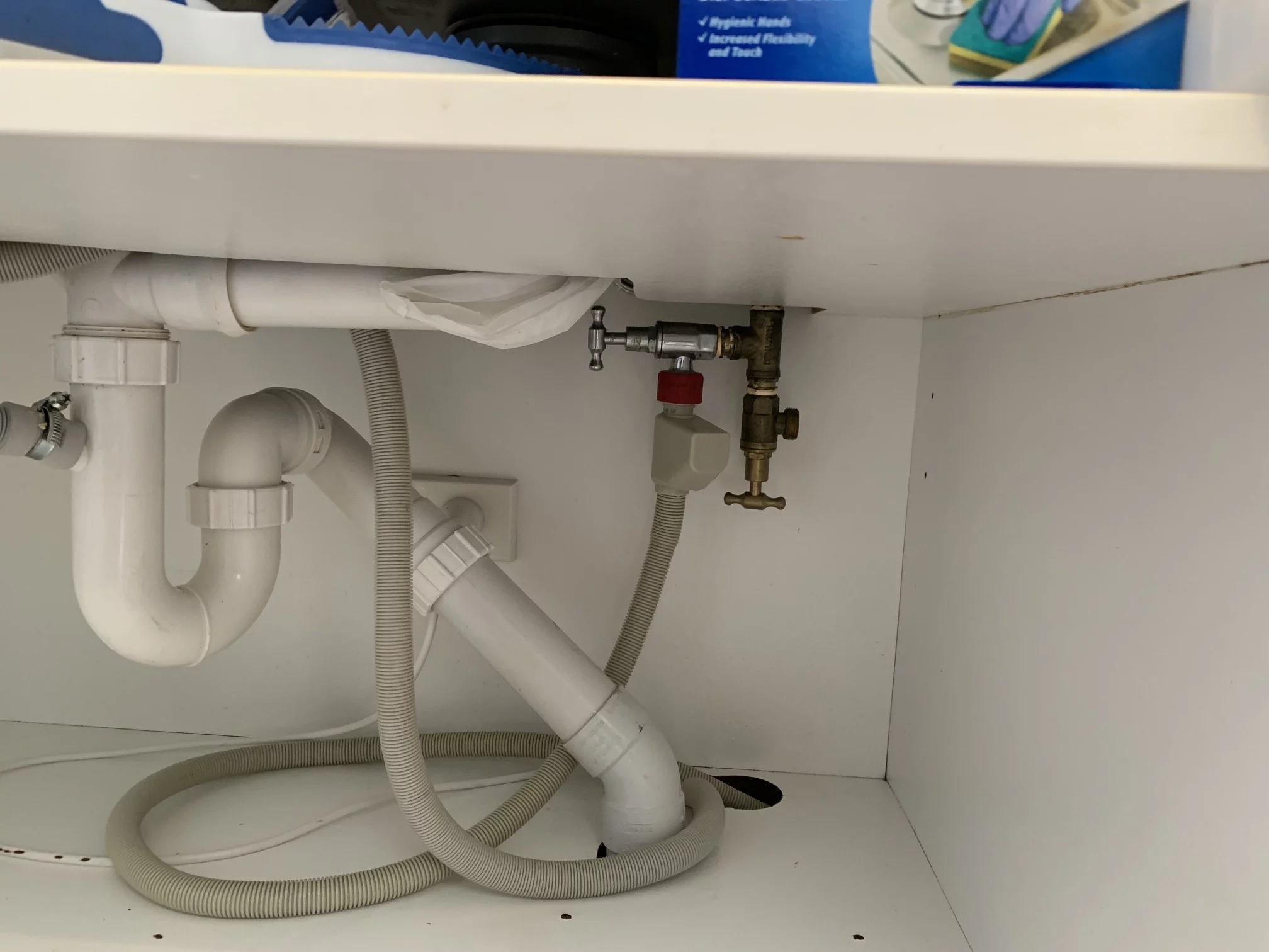 Double-Bay-Washing-Machine-Tap-2