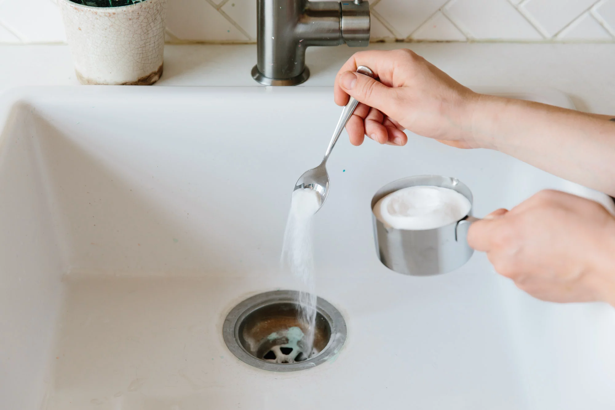 how-to-safely-clean-a-smelly-drain