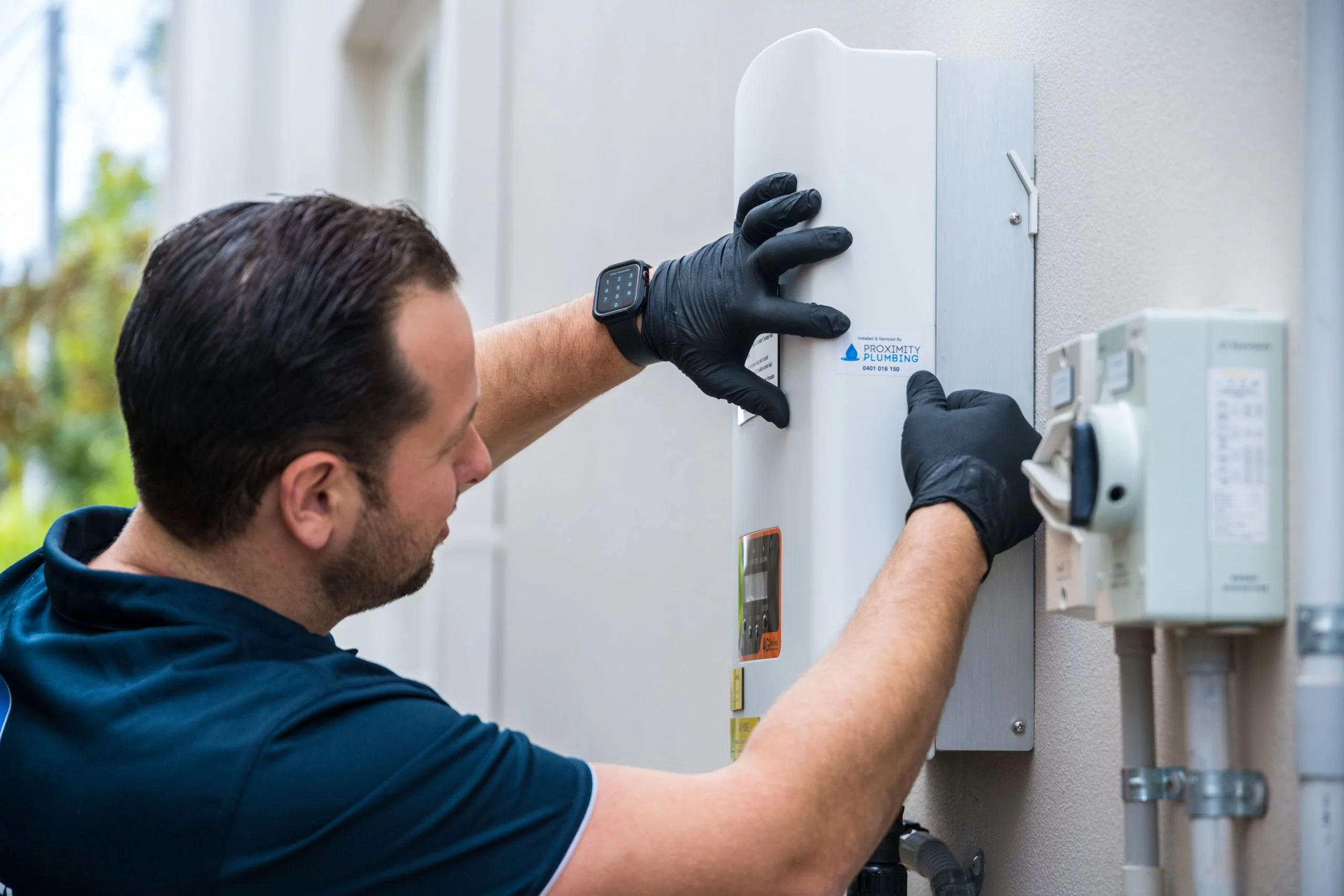 is-it-time-to-replace-your-hot-water-system-scaled